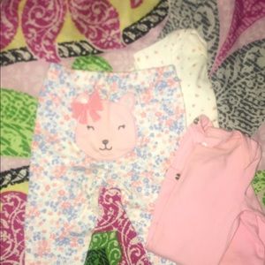3pcs baby girls outfit, slightly used 0-3 mos